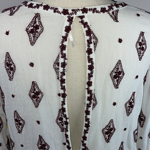 FREE PEOPLE DIAMOND EMBROIDERED TOP SZ M Tunic Bell Sleeves Flowy - Picture 12 of 14